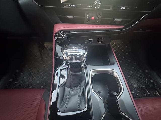 Lexus NX 2025 модификация 200 Qian Drive FUN – фото 17