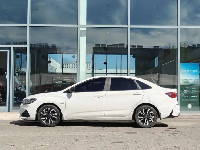 Chevrolet Corolla 2020 Model Mild Hybrid RS 330T Automatic Enjoy Edition – фото 3