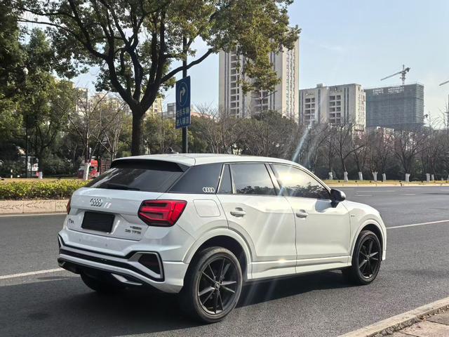 Audi Q2L 2021 35 TFSI Entry Dynamic – фото 9