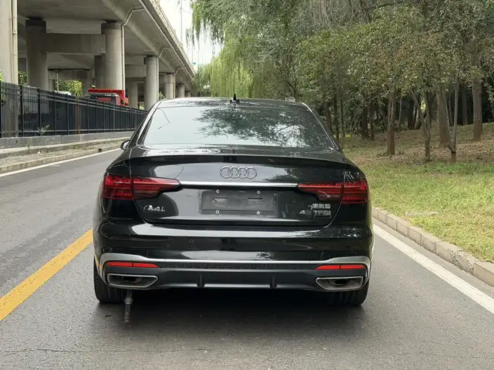 Audi A4 L 2020 Model 40 TFSI Luxury Dynamic Model – фото 5