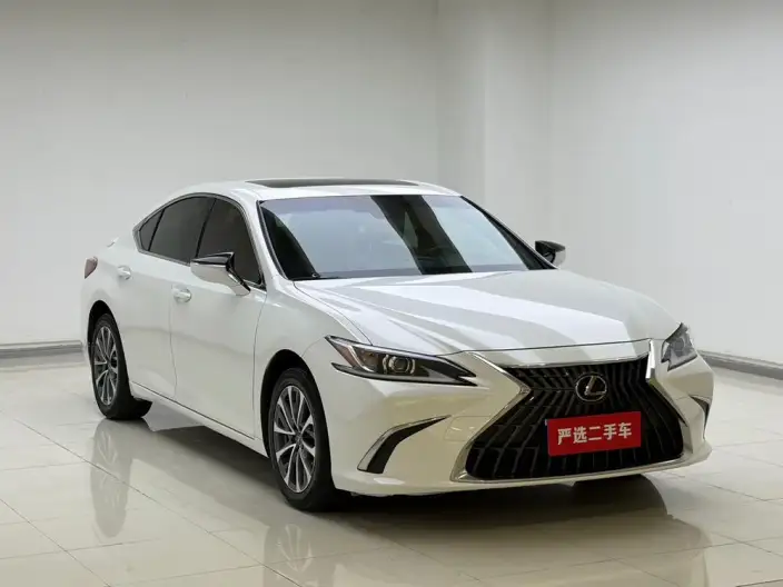 Lexus ES 2022 Model 300h Superior Edition – фото 3