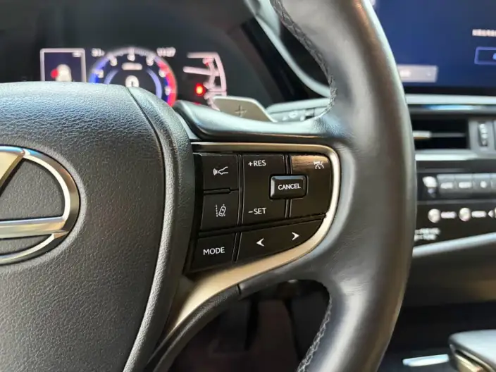 Lexus ES 2022 Model 300h Superior Edition – фото 8