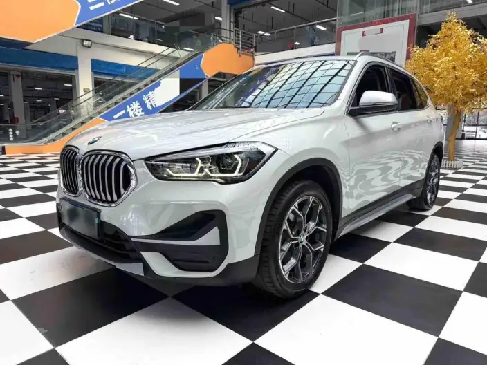 BMW X1 2022 Model sDrive20Li Exclusive Model – фото 1
