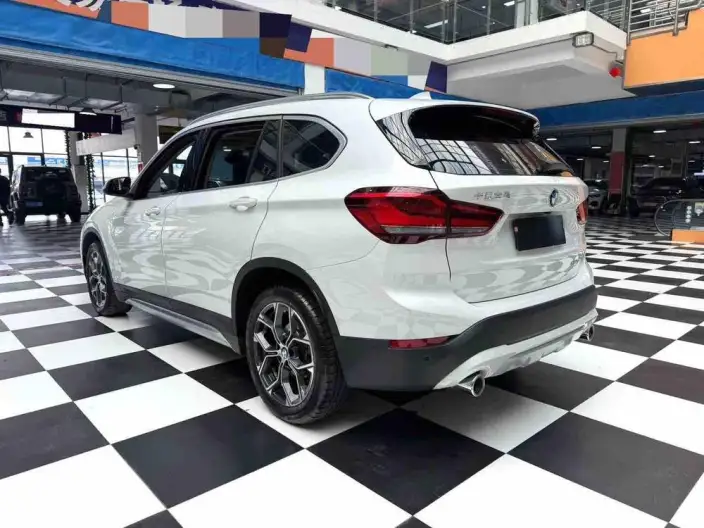 BMW X1 2022 Model sDrive20Li Exclusive Model – фото 4