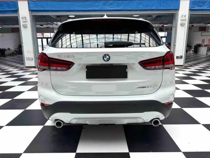 BMW X1 2022 Model sDrive20Li Exclusive Model – фото 5