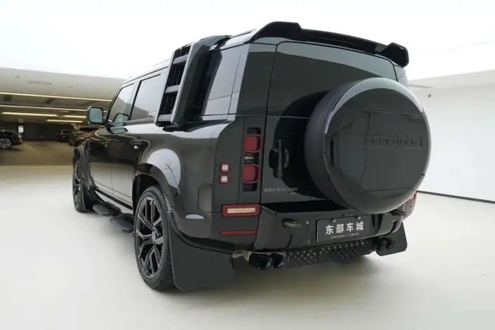 Land Rover Defender 2023 Model Facelift 110 P400 X-Dynamic HSE – фото 4