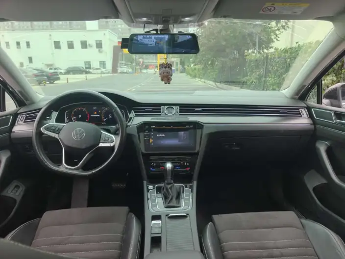 Volkswagen Magotan 2020 Model 330TSI DSG Luxury Model – фото 7