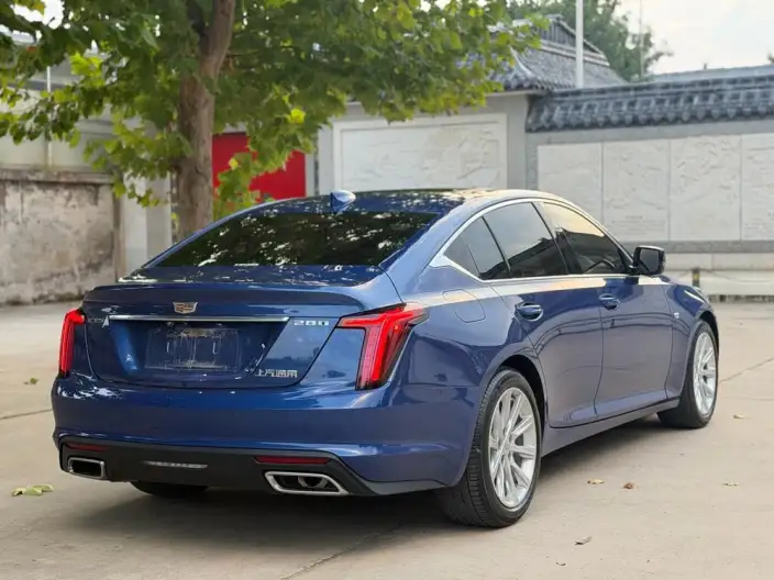 Cadillac CT5 2020 Model 28T Fashion Model – фото 6