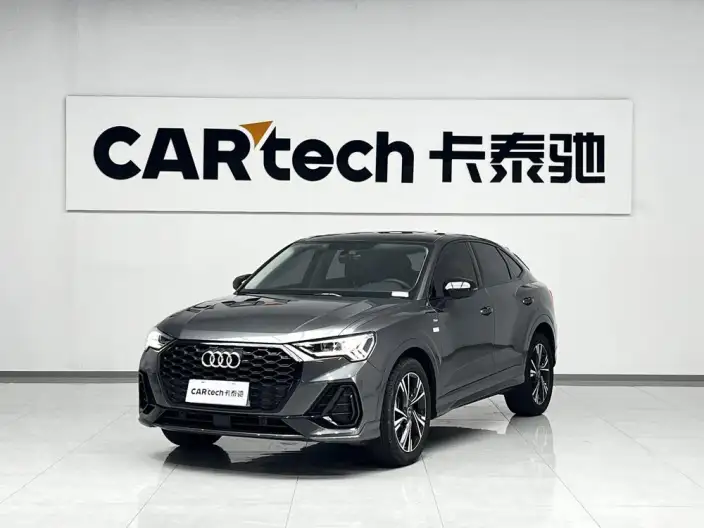 AUDI Q3 Sportback 2023 Model Facelift 40 TFSI Fashion Model – фото 1