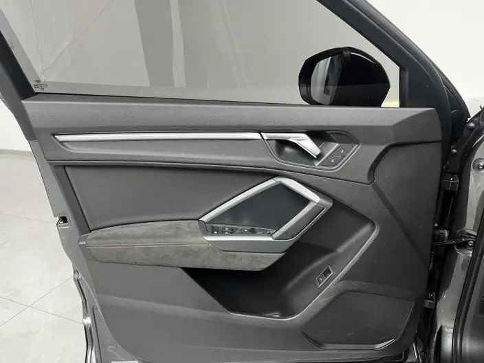 AUDI Q3 Sportback 2023 Model Facelift 40 TFSI Fashion Model – фото 8