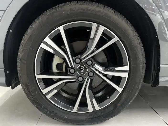 AUDI Q3 Sportback 2023 Model Facelift 40 TFSI Fashion Model – фото 9