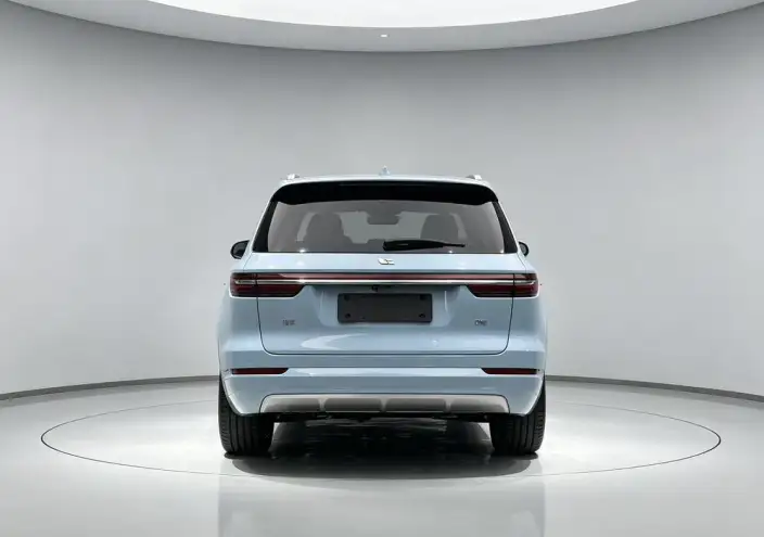 Li Auto ONE 2020 Model Extended Range 6 seat Edition – фото 5