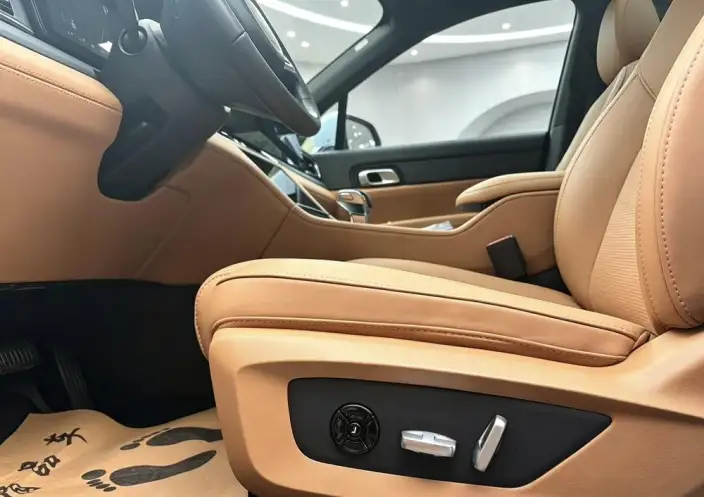 Li Auto ONE 2020 Model Extended Range 6 seat Edition – фото 9