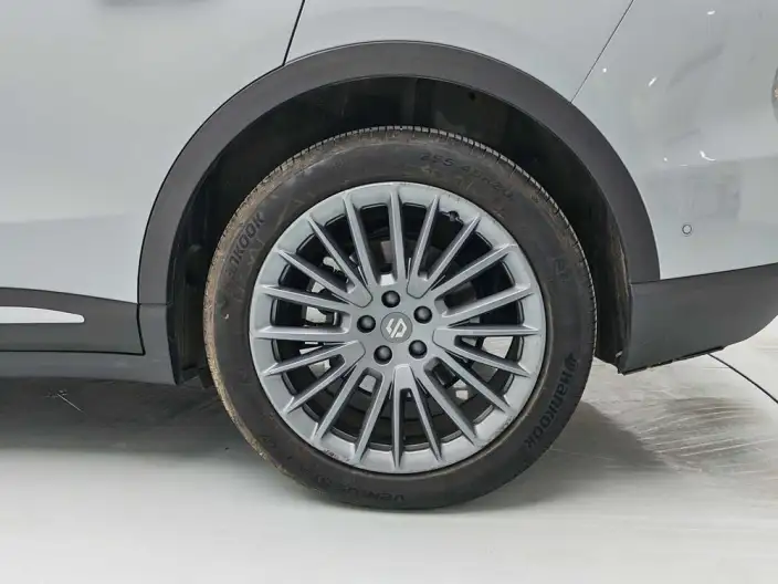 Leapmotor C11 2024 Model EV Edition 580 Exclusive Edition – фото 9