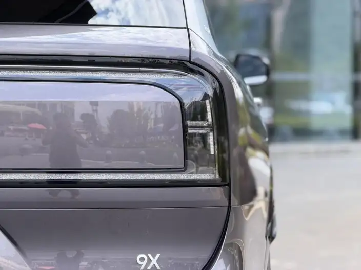 ZEEKR 9X 2025 Model Hyper Edition 70kWh VI seat – фото 6