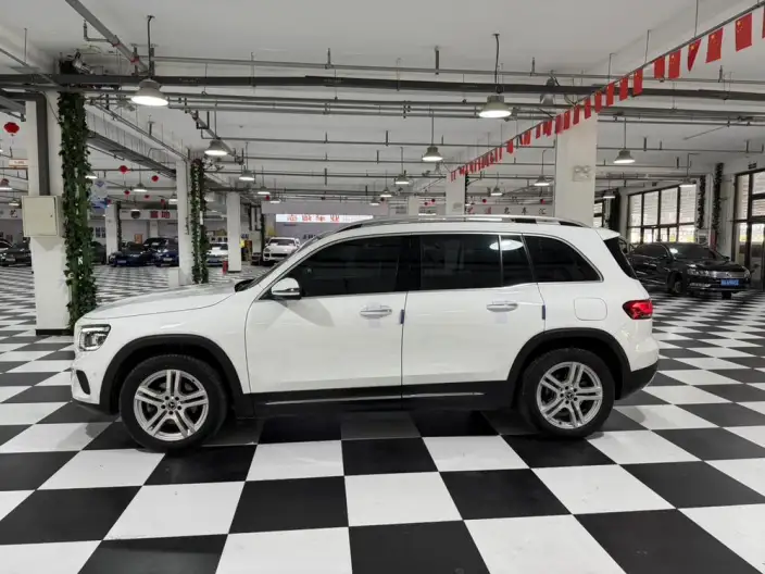 Mercedes-Benz GLB 2021 Model GLB 200 Dynamic Model – фото 4