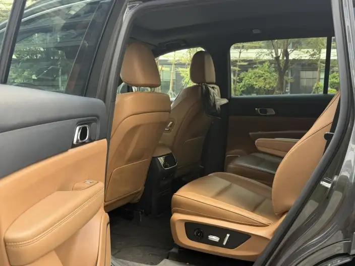 Li Auto ONE 2021 Model Extended Range 6 seat Edition – фото 10
