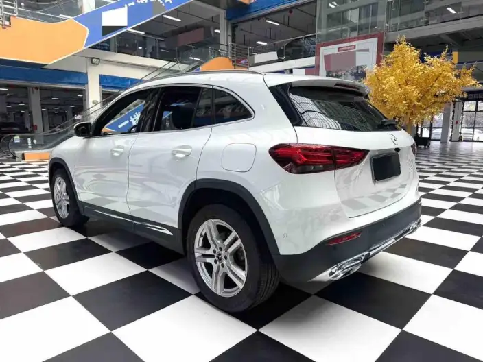 Mercedes-Benz GLA 2020 Model GLA 180 – фото 4
