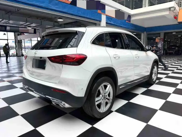 Mercedes-Benz GLA 2020 Model GLA 180 – фото 6