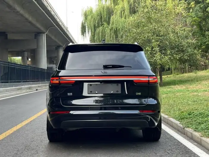 Li Auto ONE 2021 Model Extended Range 6 seat Edition – фото 5