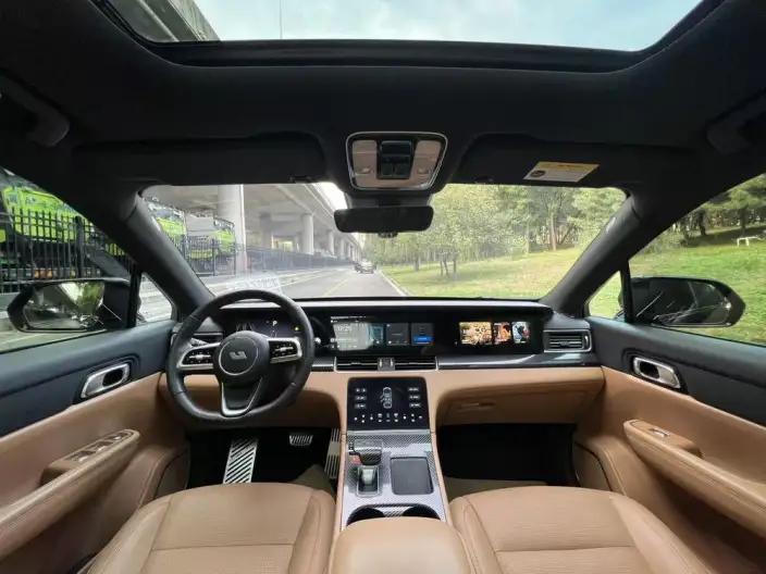 Li Auto ONE 2021 Model Extended Range 6 seat Edition – фото 10