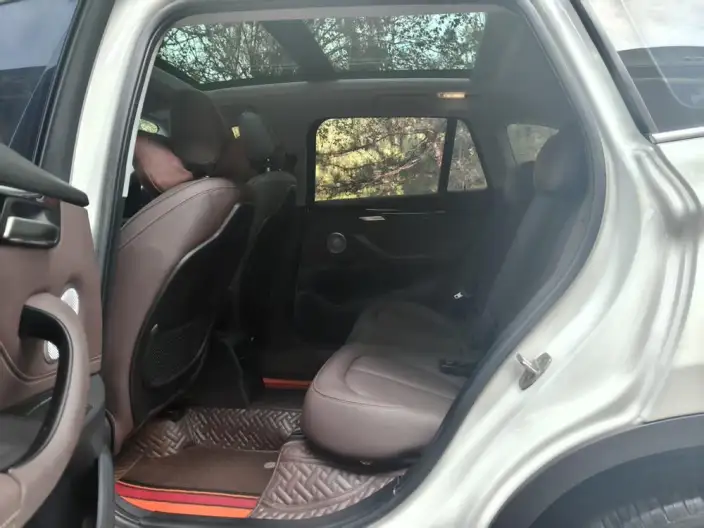 BMW X1 2021 Model sDrive25Li Leading Model – фото 10