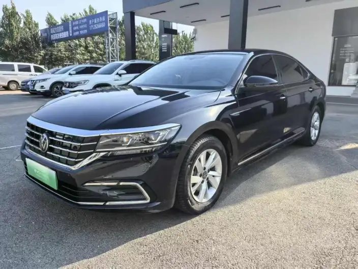Volkswagen Passat PHEV 2022 Model 430PHEV Hybrid Business Edition – фото 1