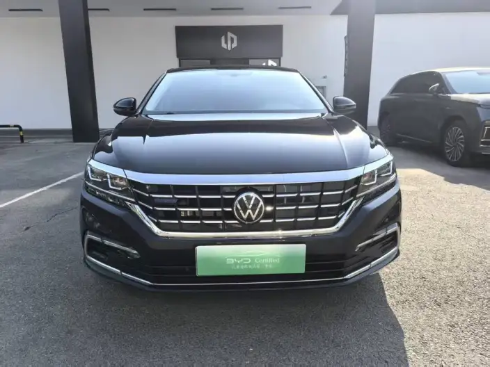 Volkswagen Passat PHEV 2022 Model 430PHEV Hybrid Business Edition – фото 2