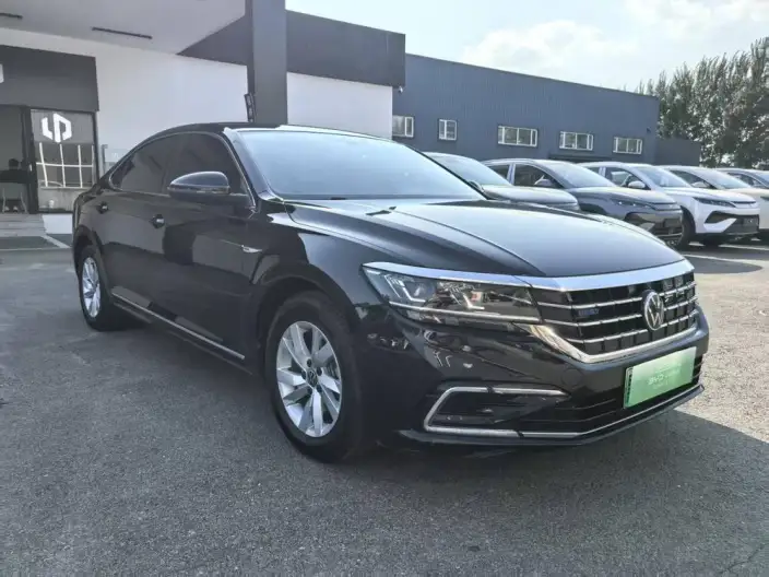 Volkswagen Passat PHEV 2022 Model 430PHEV Hybrid Business Edition – фото 3