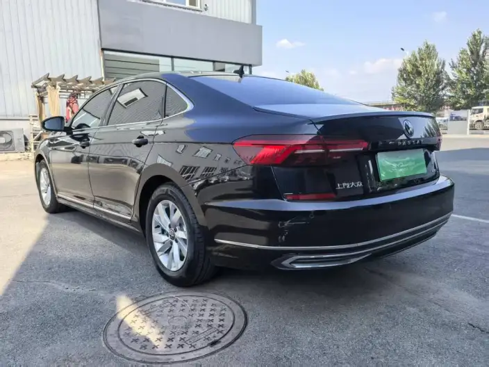 Volkswagen Passat PHEV 2022 Model 430PHEV Hybrid Business Edition – фото 4
