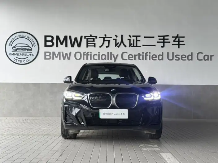 BMW iX3 2023 Model Leading Model – фото 2