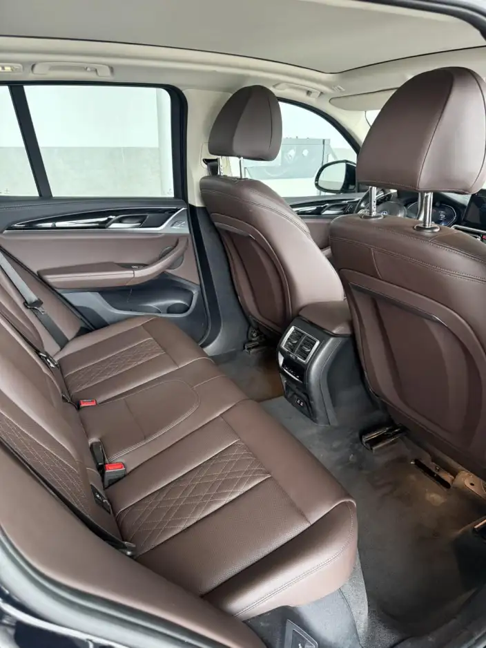 BMW iX3 2023 Model Leading Model – фото 8