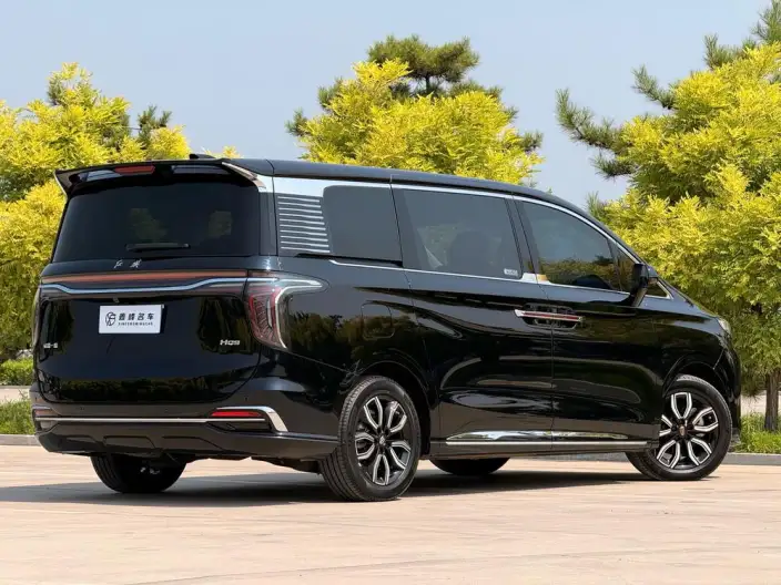 HONGQI HQ9 2022 Model Flag Lead Edition – фото 6