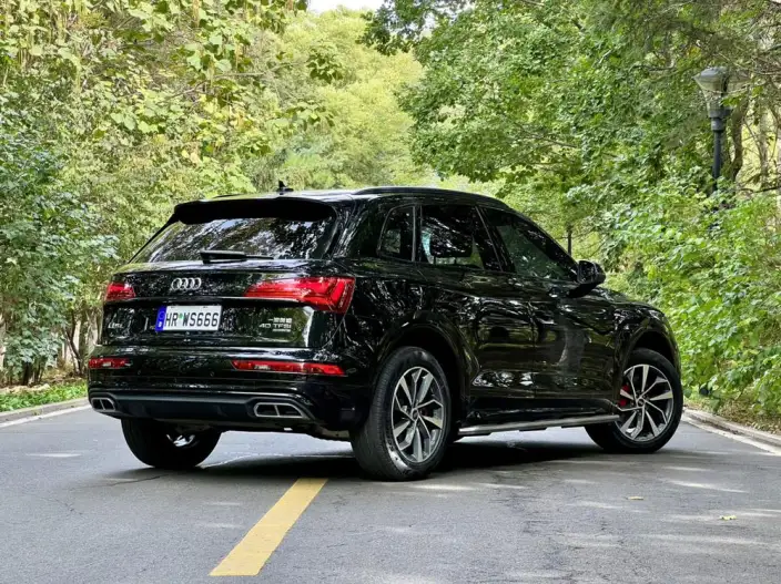 Audi Q5L 2025 Model 40TFSI Luxury Dynamic Model – фото 7