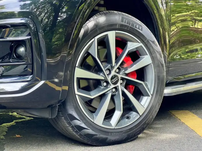 Audi Q5L 2025 Model 40TFSI Luxury Dynamic Model – фото 10