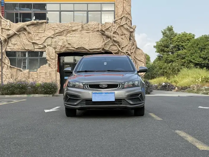 Geely Emgrand 2020 Model 1.5L CVT Luxury Model – фото 2
