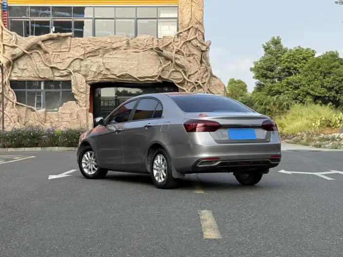 Geely Emgrand 2020 Model 1.5L CVT Luxury Model – фото 4