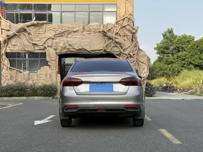 Geely Emgrand 2020 Model 1.5L CVT Luxury Model – фото 6