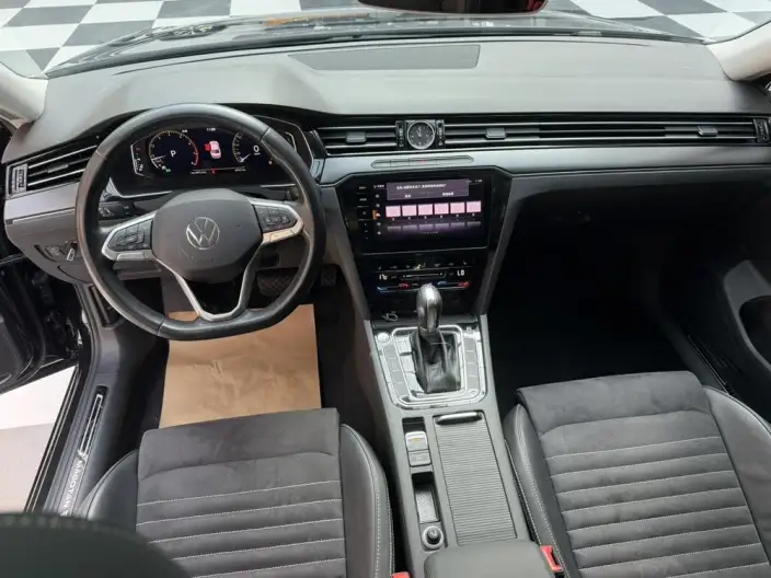 Volkswagen Magotan 2020 Model 330TSI DSG Luxury Model – фото 7