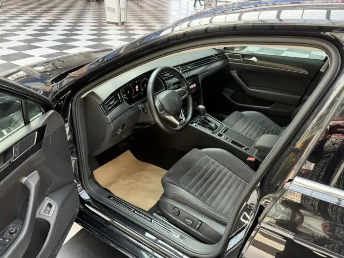 Volkswagen Magotan 2020 Model 330TSI DSG Luxury Model – фото 8
