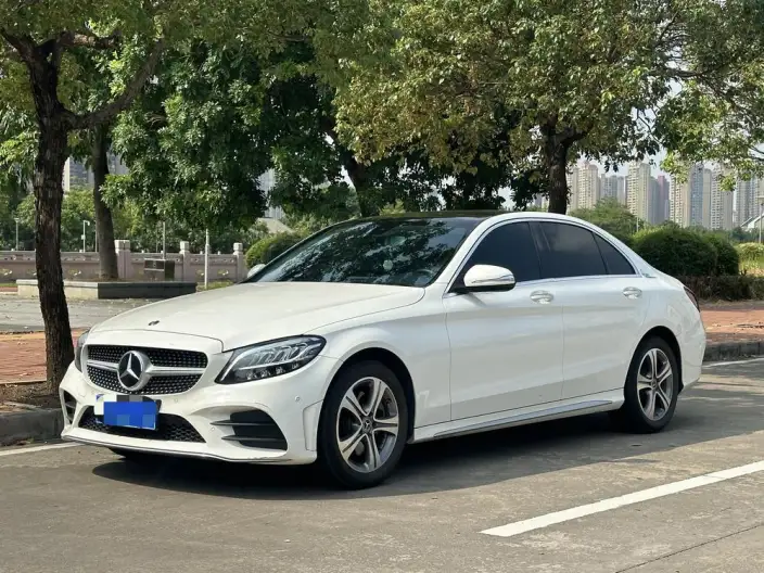 Mercedes-Benz C-Class 2020 Model C 260 L Sports Edition – фото 1