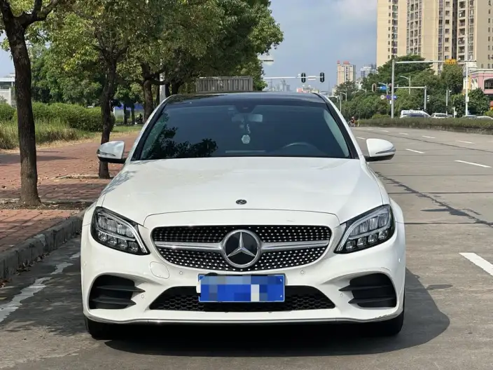 Mercedes-Benz C-Class 2020 Model C 260 L Sports Edition – фото 2