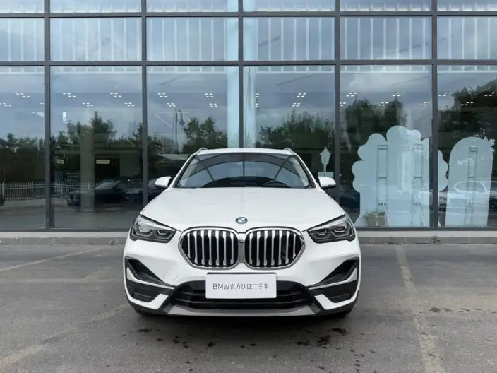 BMW X1 2022 Model sDrive25Li Leading Model – фото 2