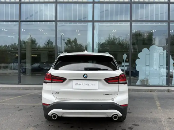 BMW X1 2022 Model sDrive25Li Leading Model – фото 4