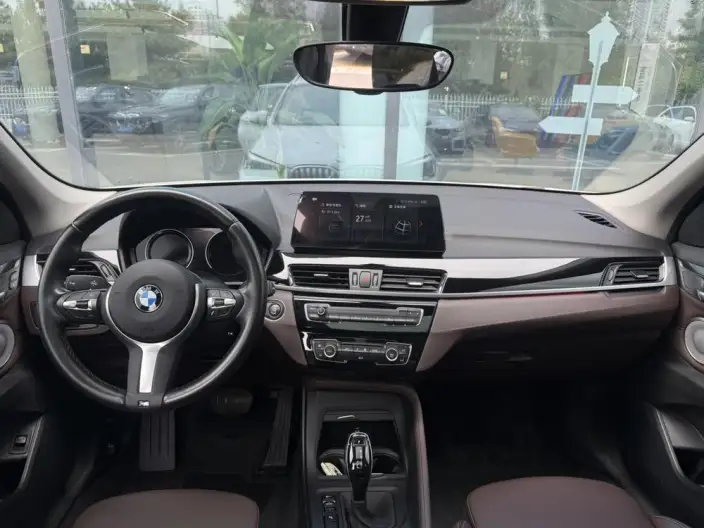 BMW X1 2022 Model sDrive25Li Leading Model – фото 7