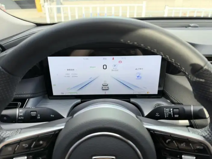 Hongqi H5 PHEV 2025 Model 170 Chao Hybrid Edition – фото 9