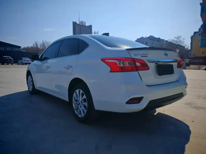 Nissan Sylphy 2021 Model Classic 1.6 XE CVT Comfort Edition – фото 4