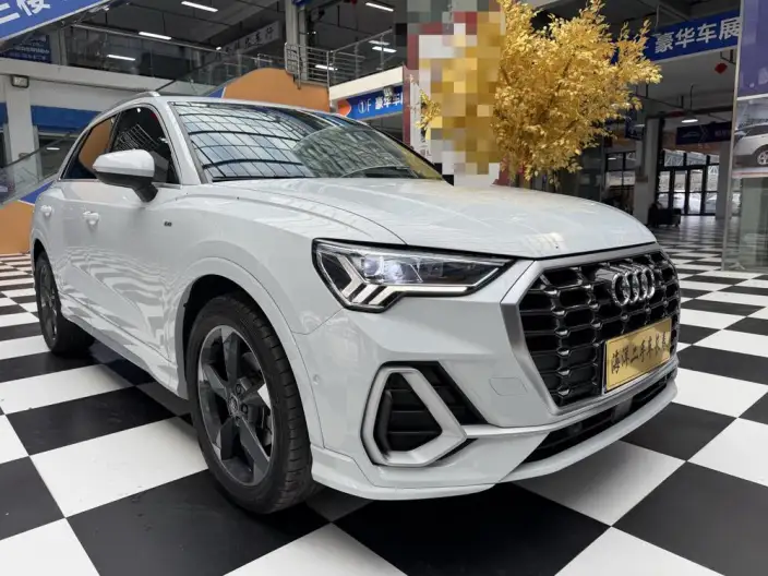 AUDI Q3 2022 Model 35 TFSI Fashion Dynamic Model – фото 3