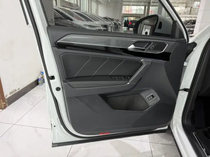 Volkswagen Tayron 2022 Model 380TSI 4WD Luxury Zhilian Edition Pro – фото 8