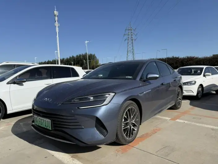 BYD Seal DM 2023 Model DM-i 1.5L 121KM Noble Model – фото 1